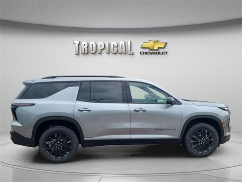 New 2026 Chevrolet Traverse LT w/ Midnight/Sport Edition image 6