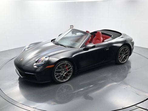 Used 2024 Porsche 911 Carrera S image 39