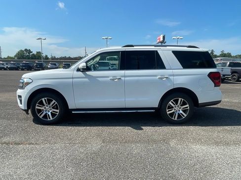 Used 2022 Ford Expedition Limited RWD image 4