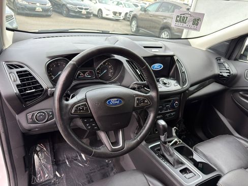 Used 2017 Ford Escape Titanium AWD/4WD image 22