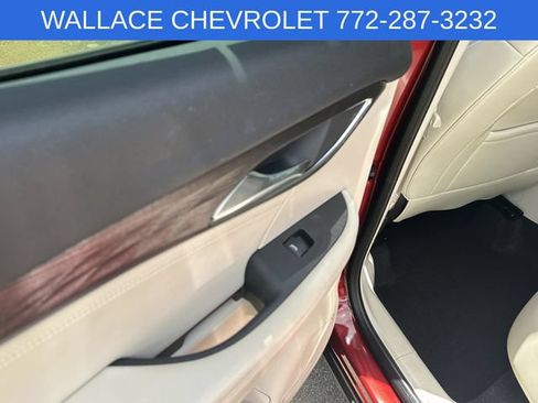 Used 2022 Buick Envision Avenir w/ Technology Package II FWD image 11