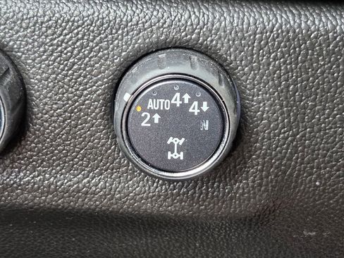 Used 2019 Chevrolet Colorado LT w/ LT Convenience Package AWD/4WD image 23