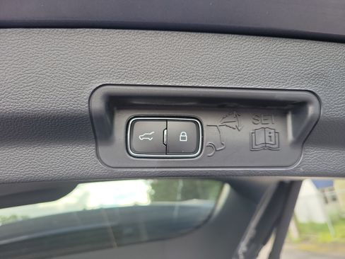 Used 2026 Ford Explorer ST-Line w/ ST-Line Street Pack RWD image 8