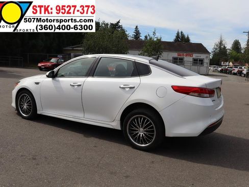Used 2016 Kia Optima EX w/ Premium Package FWD image 5