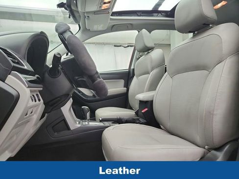 Used 2017 Subaru Forester 2.5i Limited w/ Popular Package #2 AWD/4WD image 10