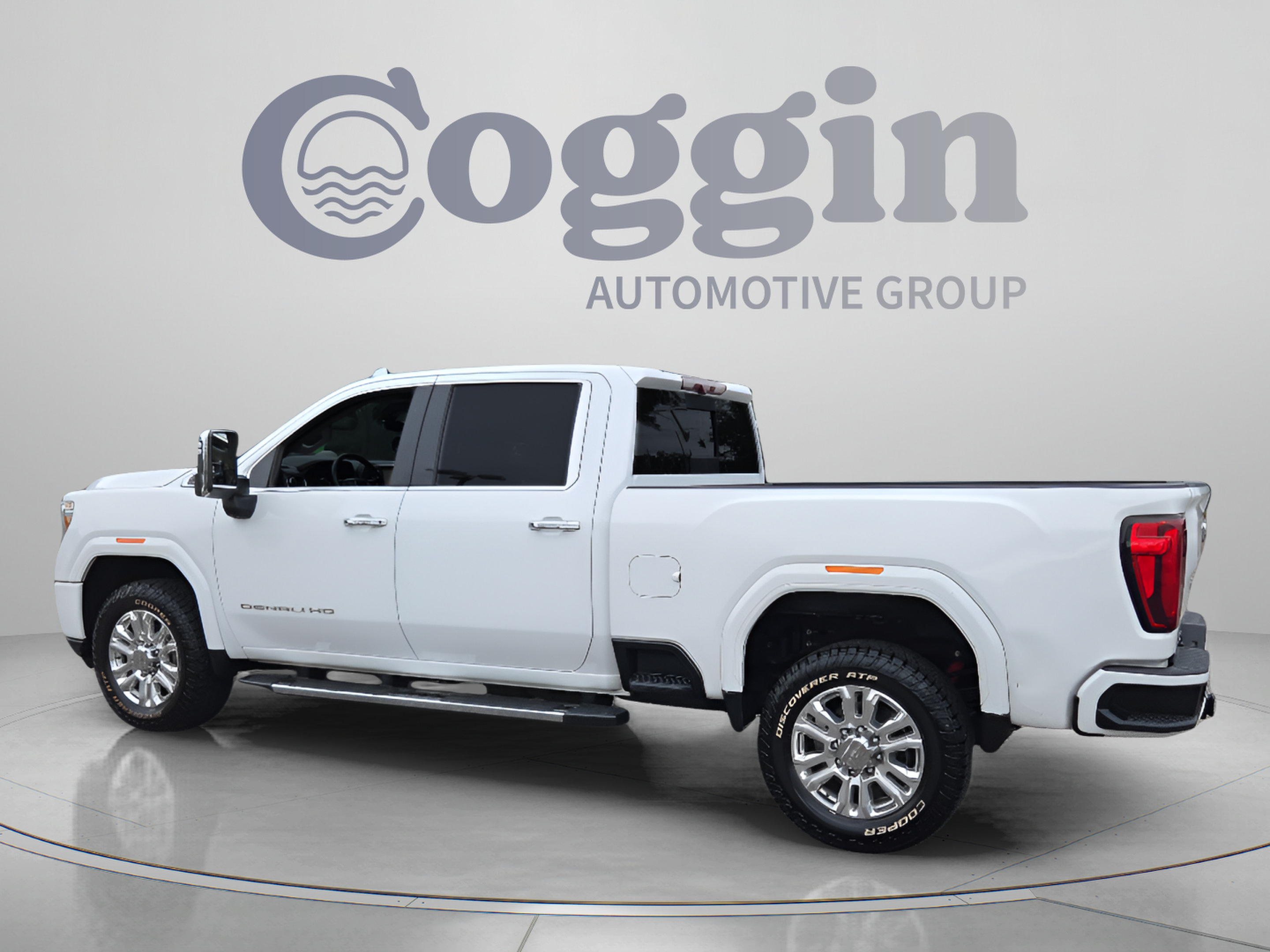 Certified 2020 GMC Sierra 3500 Denali w/ Denali Ultimate Package AWD/4WD image 3