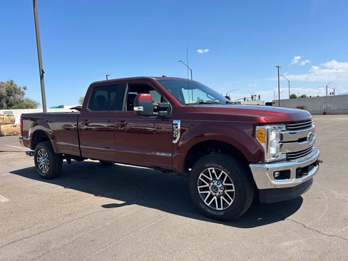 Used 2017 Ford F350 Lariat w/ Lariat Ultimate Package AWD/4WD image 6