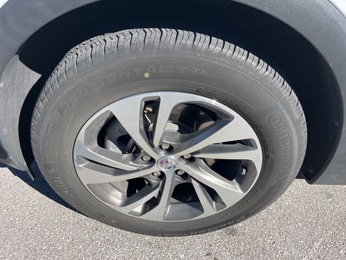 Used 2022 Buick Envision Essence w/ Technology Package I image 7