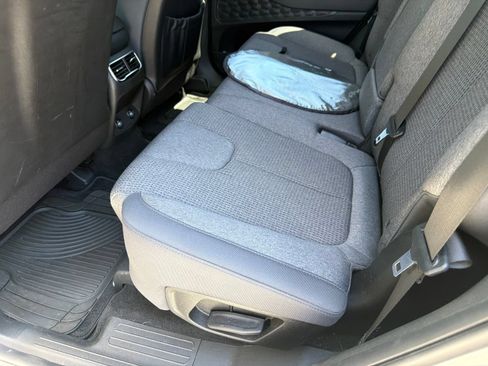 Used 2023 Hyundai Santa Fe SEL w/ Cargo Package AWD/4WD image 17