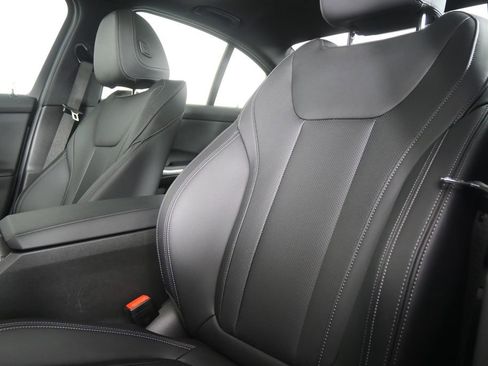 Used 2025 BMW 330i Sedan image 10