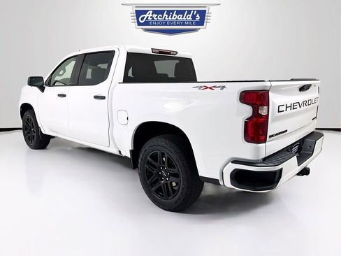 Used 2023 Chevrolet Silverado 1500 Custom image 4
