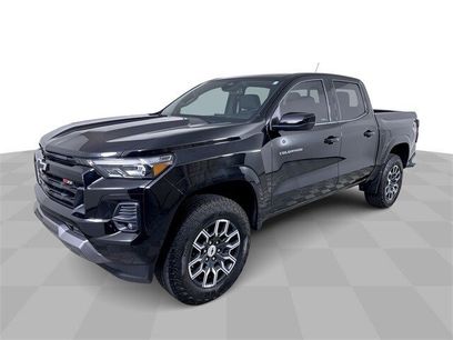 Used 2024 Chevrolet Colorado Z71 w/ Z71 Convenience Package 2