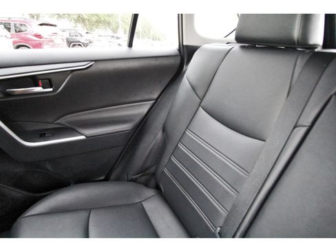 Used 2021 Toyota RAV4 XLE Premium FWD image 11