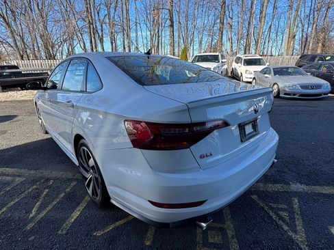 Used 2019 Volkswagen Jetta GLI image 4