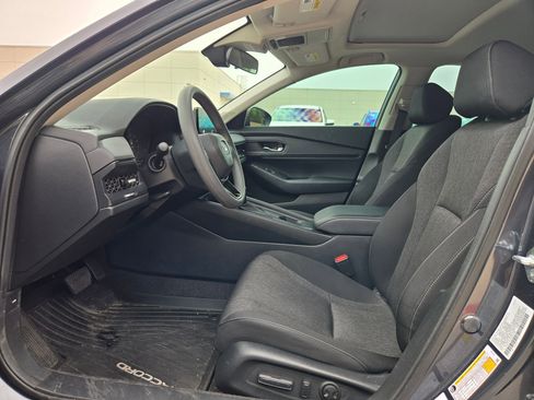 Used 2024 Honda Accord EX image 9