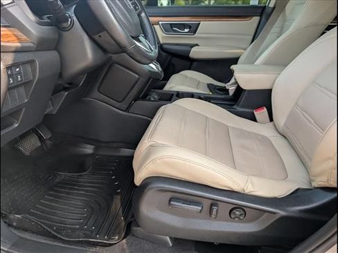 Used 2019 Honda CR-V Touring image 9