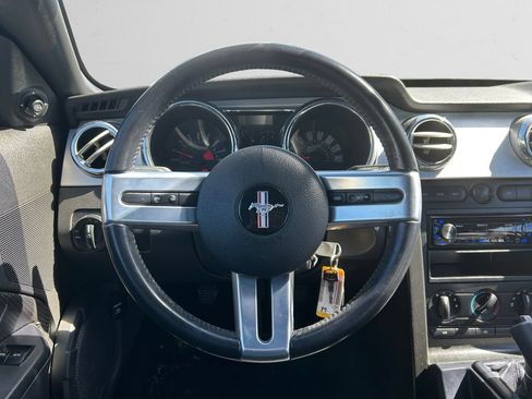 Used 2005 Ford Mustang GT Premium RWD image 13