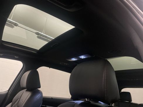 Used 2023 Kia Telluride SX X-Line image 13