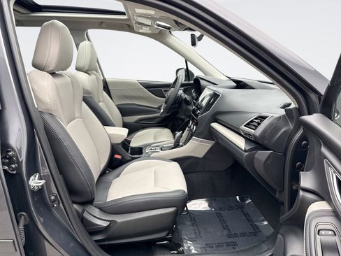 Used 2023 Subaru Forester Limited image 20