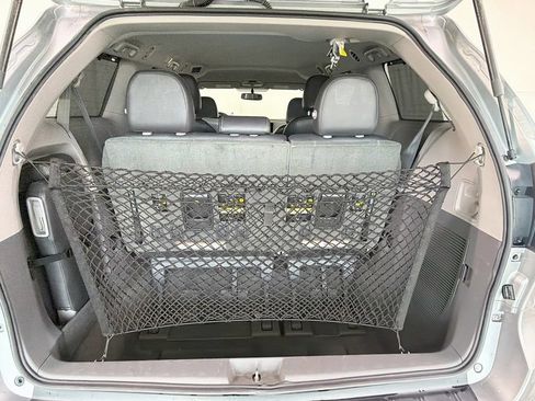 Used 2017 Toyota Sienna LE FWD image 26