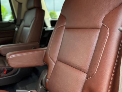 Used 2019 Chevrolet Tahoe Premier AWD/4WD image 45