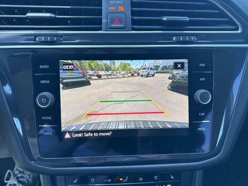 Used 2023 Volkswagen Tiguan SEL R-Line AWD/4WD image 25