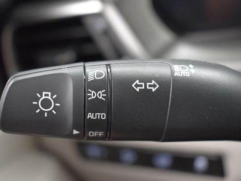 Used 2025 Kia Telluride S FWD image 28