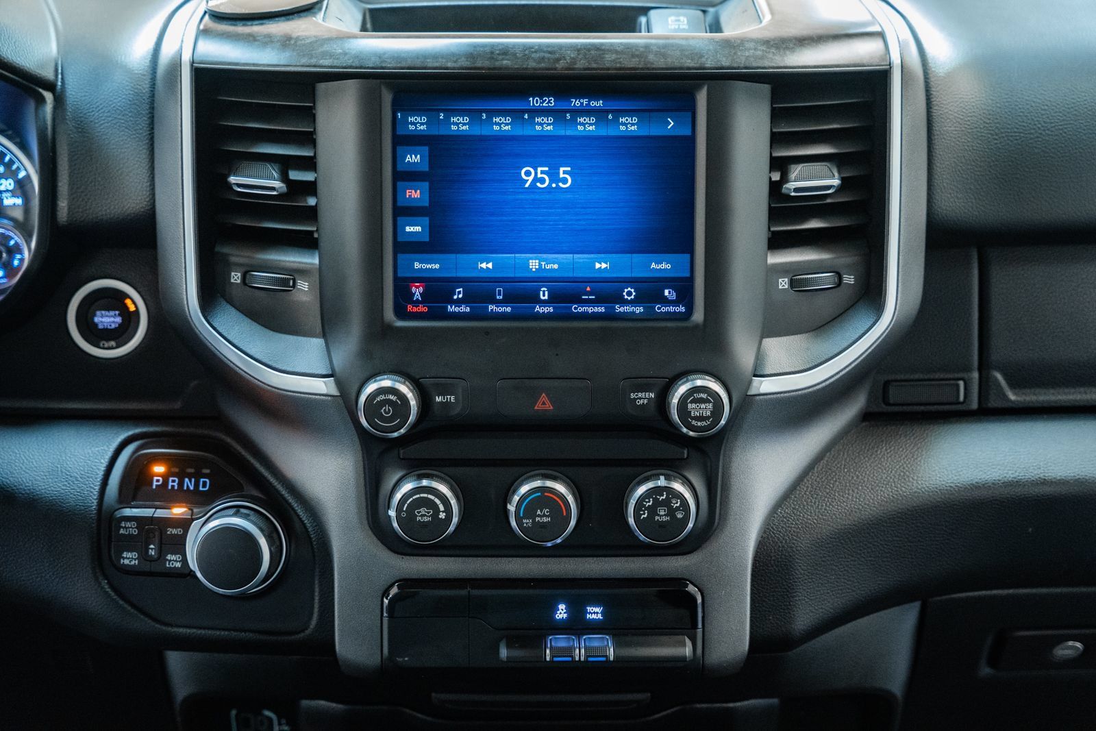 Used 2020 RAM 1500 Big Horn AWD/4WD image 30