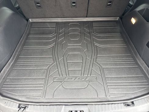 Used 2024 Ford Edge SEL image 21