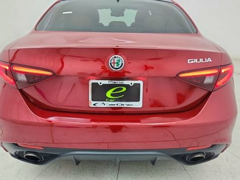 Used 2017 Alfa Romeo Giulia Ti w/ TI 19" Sport Package image 5