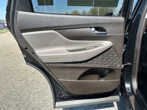 Used 2020 Hyundai Santa Fe SE image 19