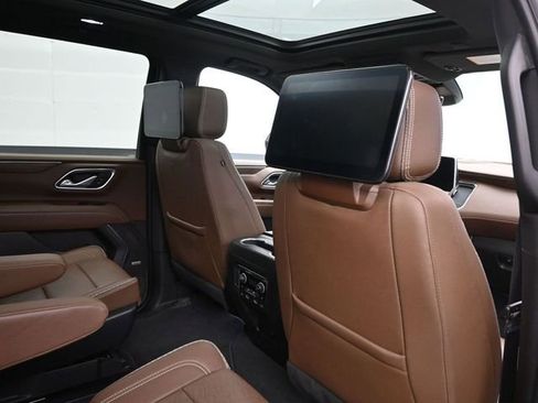 Used 2024 Chevrolet Suburban High Country w/ Max Trailering Package image 14