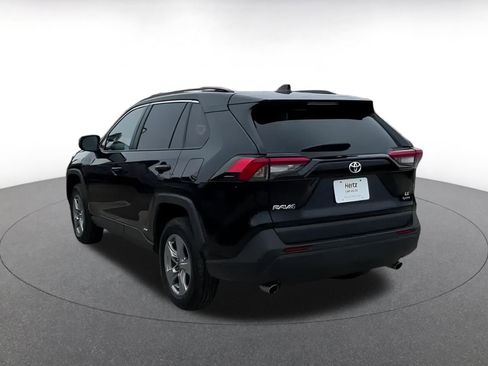 Used 2025 Toyota RAV4 LE image 9