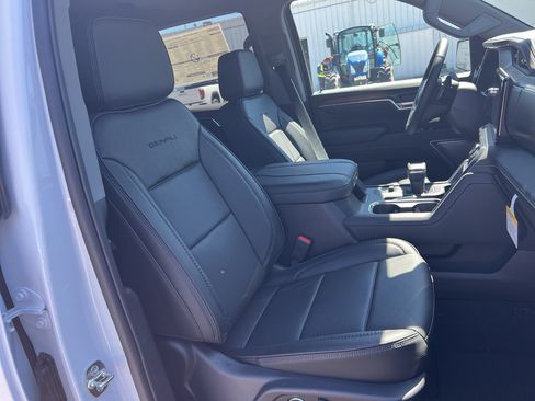 New 2026 GMC Sierra 1500 Denali w/ Technology Package AWD/4WD image 26