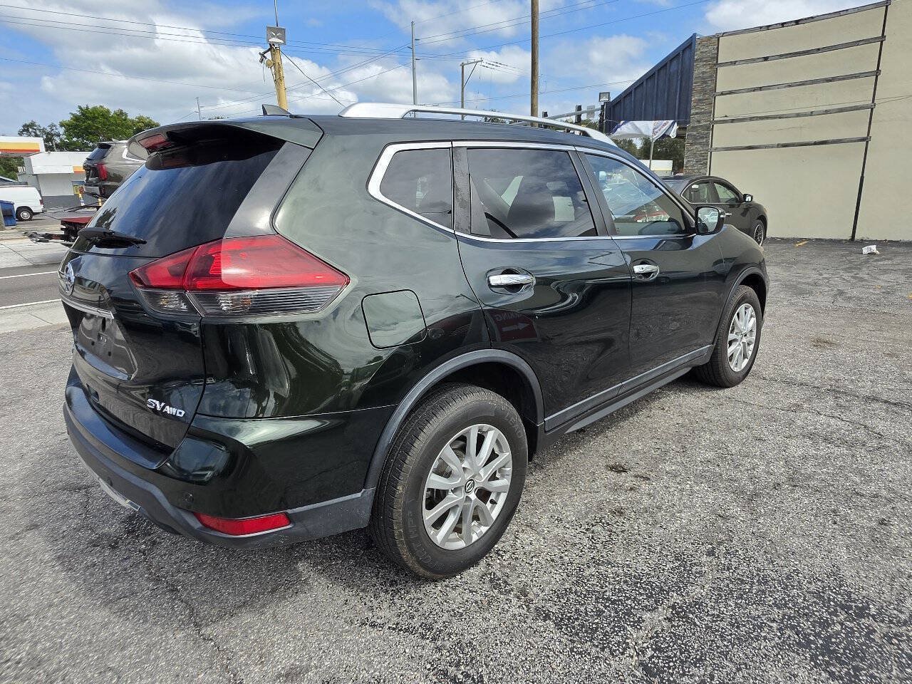 Used 2020 Nissan Rogue SV AWD/4WD image 9