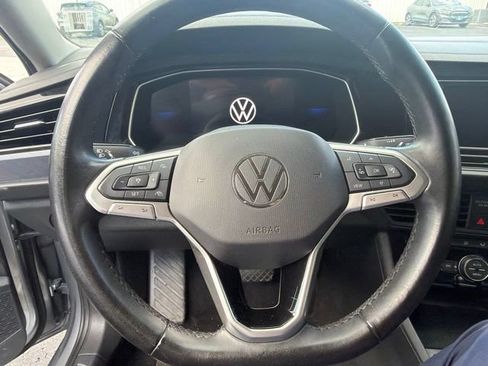 Used 2024 Volkswagen Jetta SE FWD image 24