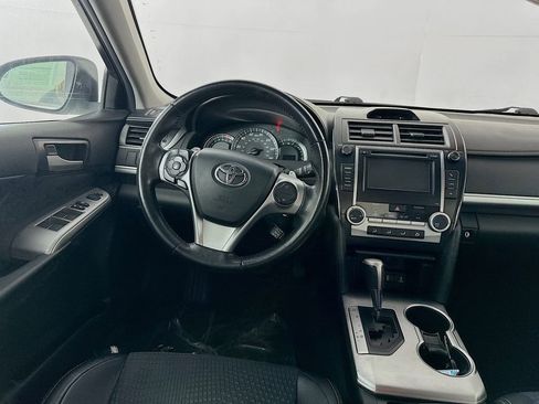 Used 2013 Toyota Camry SE image 26