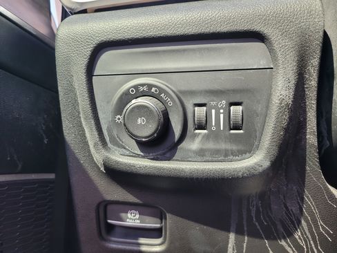 Used 2022 Jeep Grand Cherokee Limited RWD image 30