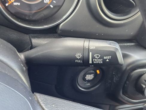 Used 2021 Jeep Gladiator Sport image 28