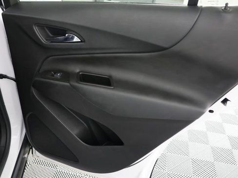 Used 2022 Chevrolet Equinox LT image 26
