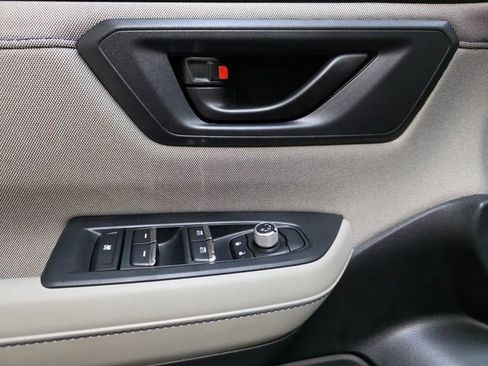 Certified 2025 Subaru Forester Premium image 12