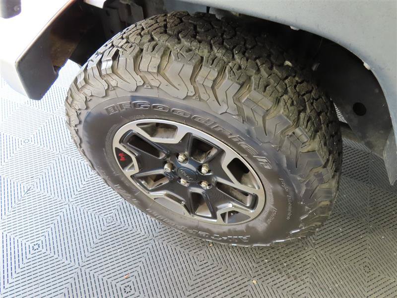 Used 2015 Jeep Wrangler Sport AWD/4WD image 6