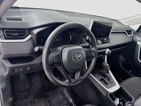 Certified 2025 Toyota RAV4 XLE FWD image 10
