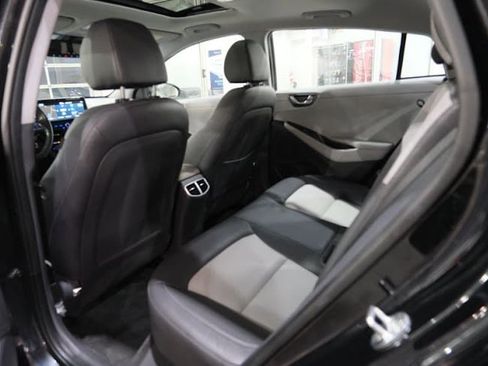 Used 2020 Hyundai Ioniq Limited image 20