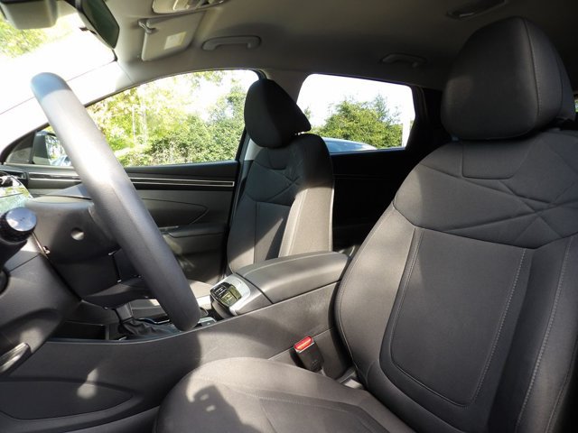 Certified 2022 Hyundai Tucson SEL w/ Cargo Package FWD image 12