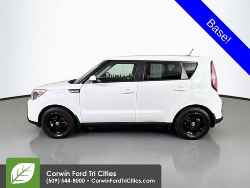 Used 2015 Kia Soul FWD image 6