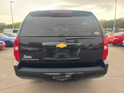 Used 2013 Chevrolet Suburban LT AWD/4WD image 6