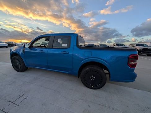 New 2026 Ford Maverick Lobo image 9