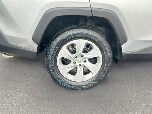 Used 2024 Toyota RAV4 LE FWD image 29