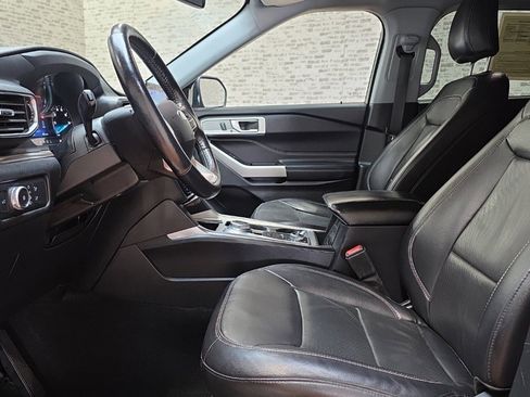 Used 2021 Ford Explorer Limited image 25